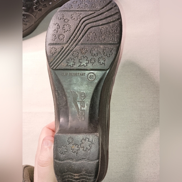 Elegance in Every Step: Embossed Floral Black Clogs by Dansko (#1,230) - Picture 4 of 6